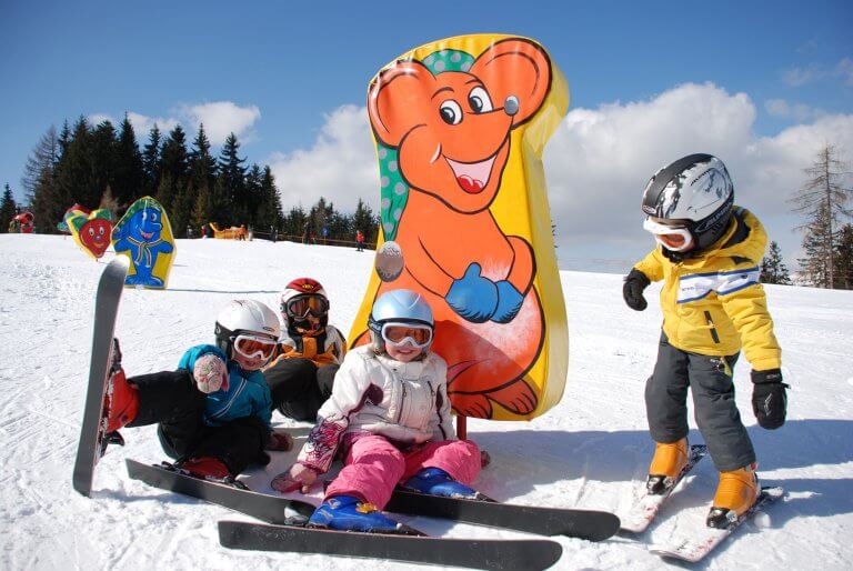 Sonniges Kinderland top ausgestattet Reiteralm Bergbahnen 768x514