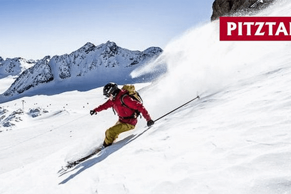 Trauen sich Klara und Peter über den steilen Tiefschneehang?