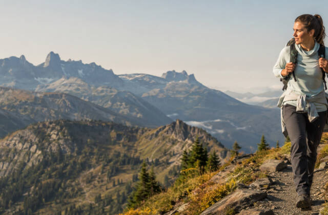 Wanderbekleidung Damen 2026: Funktional und stylisch