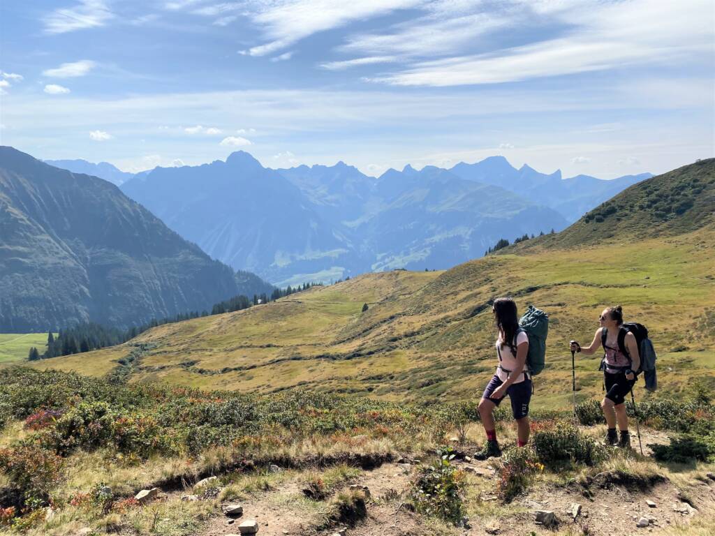 Bregenzerwald Wanderungen: Im Reich der beruehm Kaesestrasse