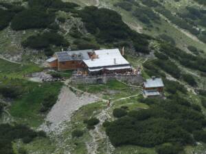 Coburger Hütte, 1927 m Seehöhe, Mieminger Gebirge