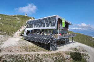 Dobratsch Gipfelhaus, 2143 m Seehöhe, Dobratsch