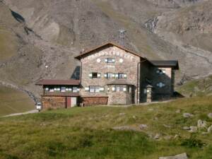 Dresdner Hütte, 2308 m Seehöhe, Stubaier Alpen