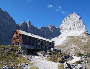Lamsenjochhütte, 1953 m Seehöhe, Hinterautal-Vomper-Kette