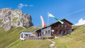 Nördlinger Hütte, 2238 m Seehöhe, Erlspitzgruppe